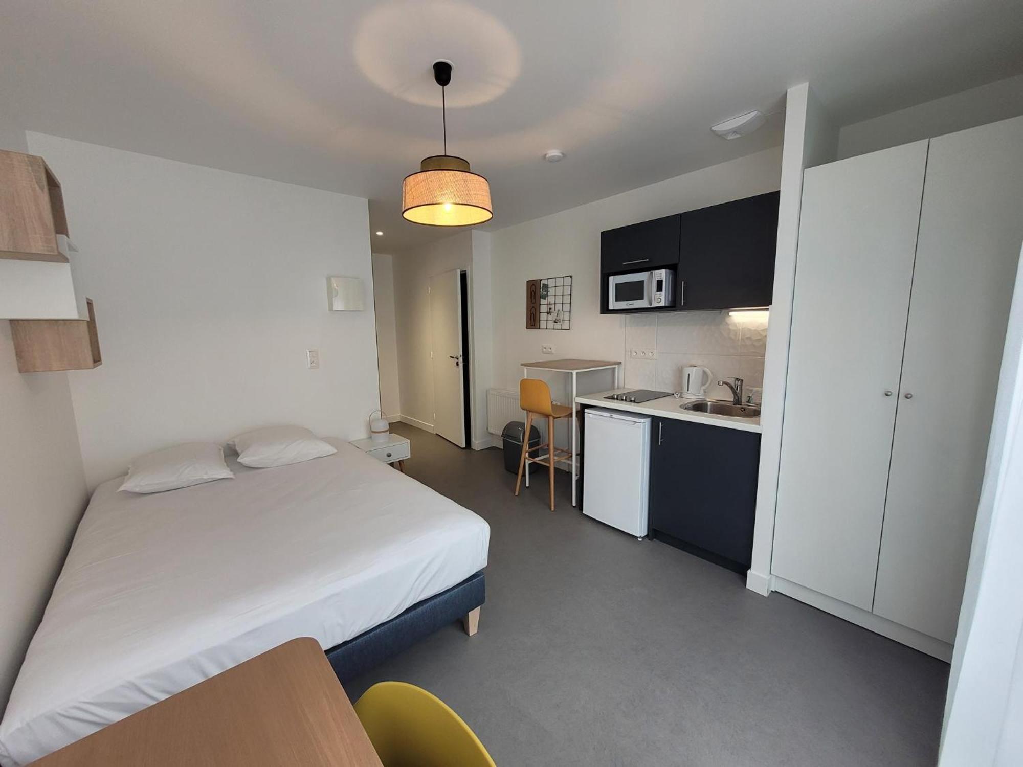 Twenty Business Flats Jouy-En-Josas Aparthotel Exterior photo