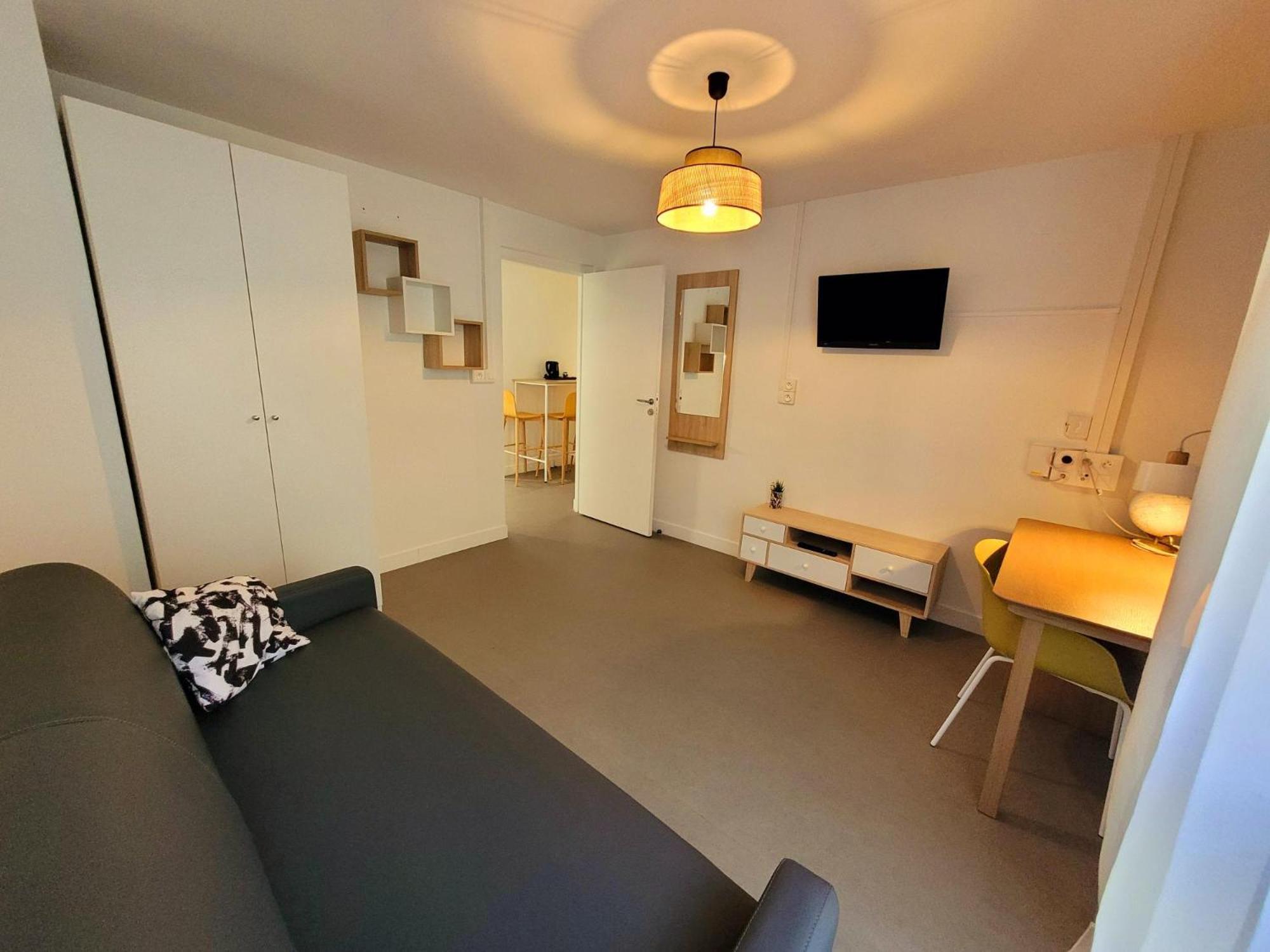 Twenty Business Flats Jouy-En-Josas Aparthotel Exterior photo
